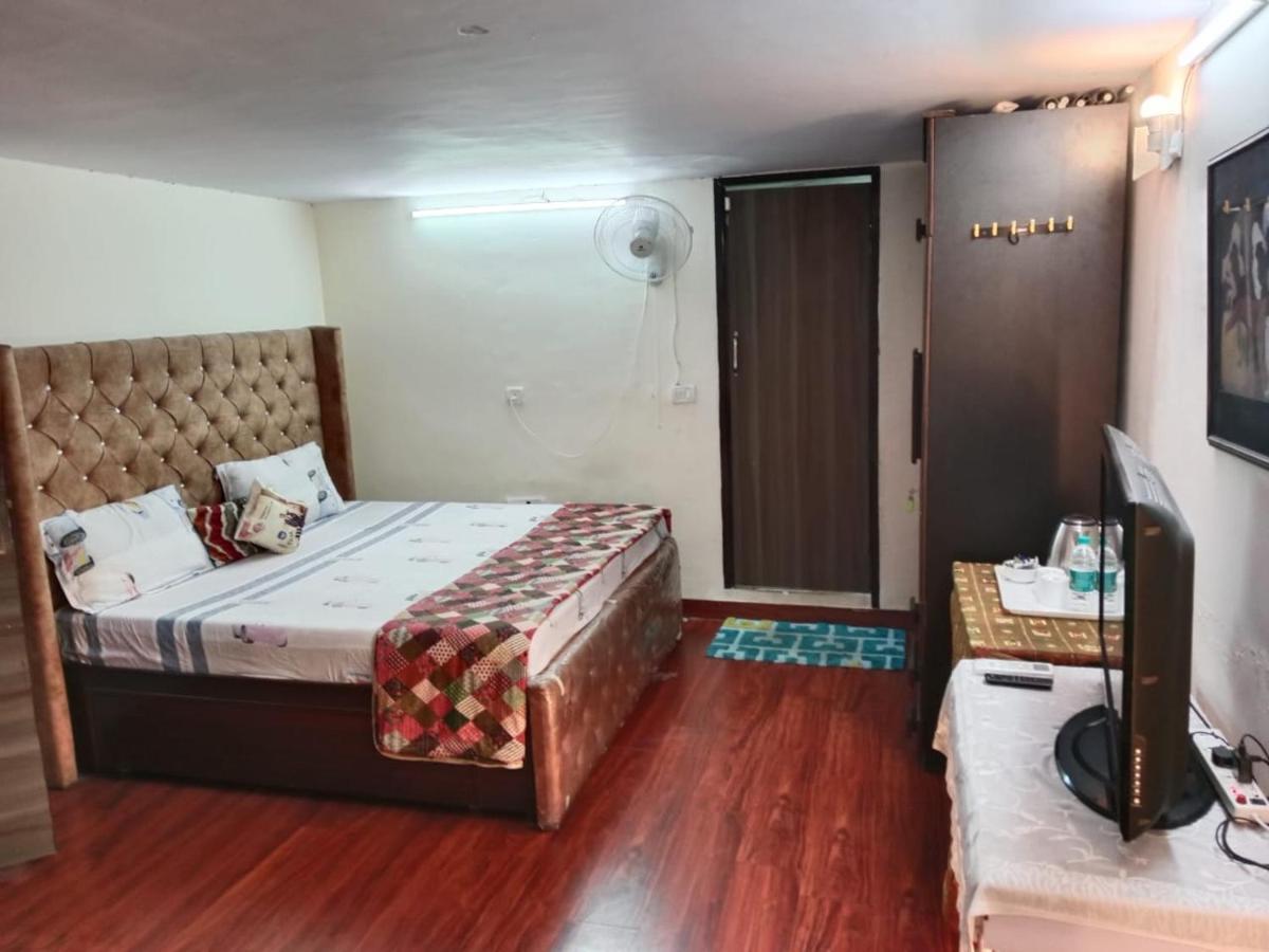 Awasthi Kozi Stays B&B - Closest To Vfs New Delhi Eksteriør bilde