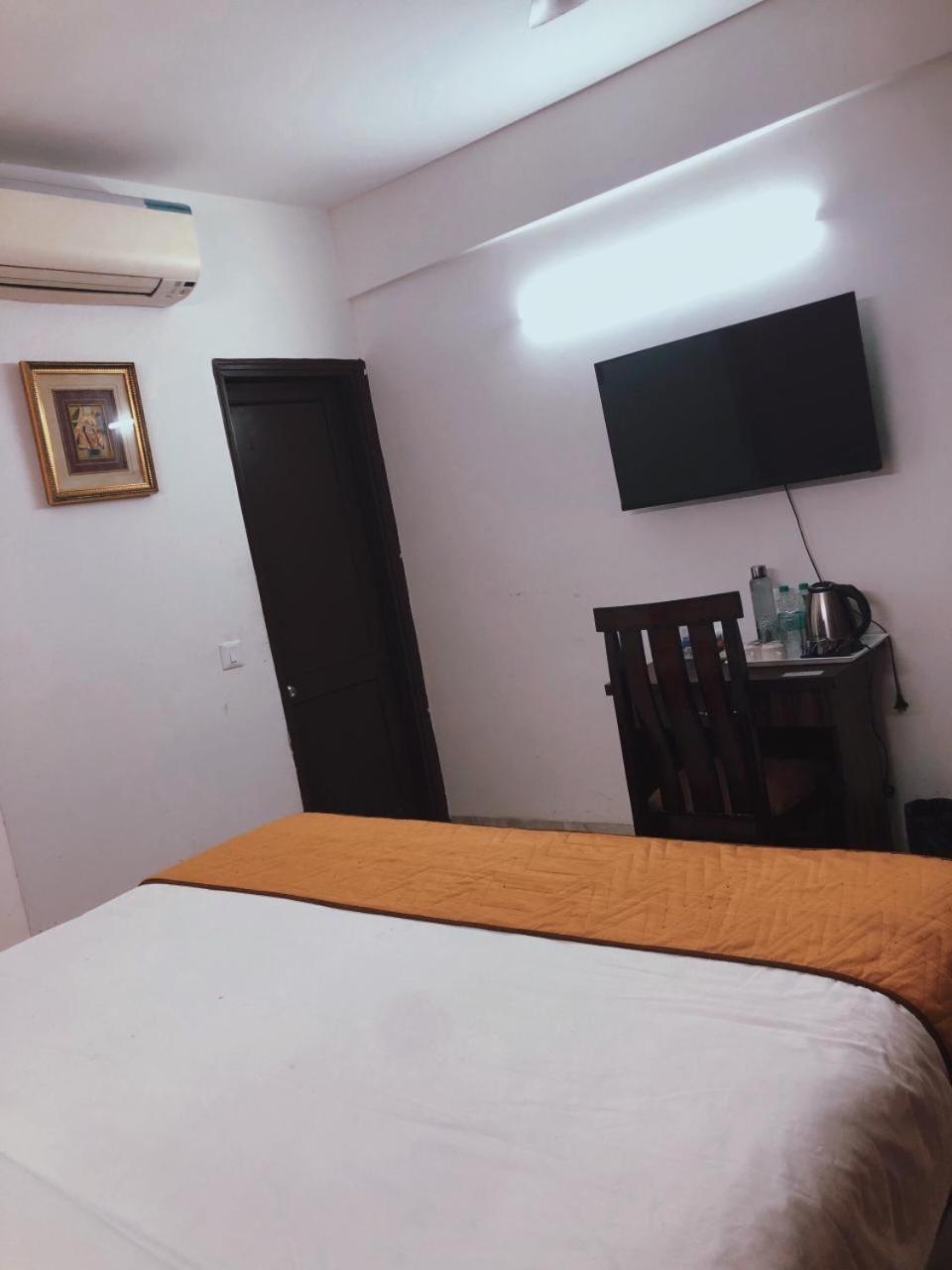 Awasthi Kozi Stays B&B - Closest To Vfs New Delhi Eksteriør bilde