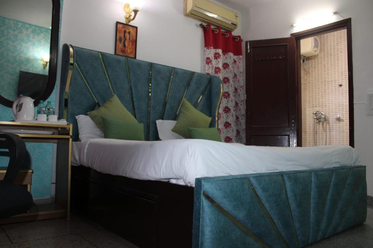 Awasthi Kozi Stays B&B - Closest To Vfs New Delhi Eksteriør bilde